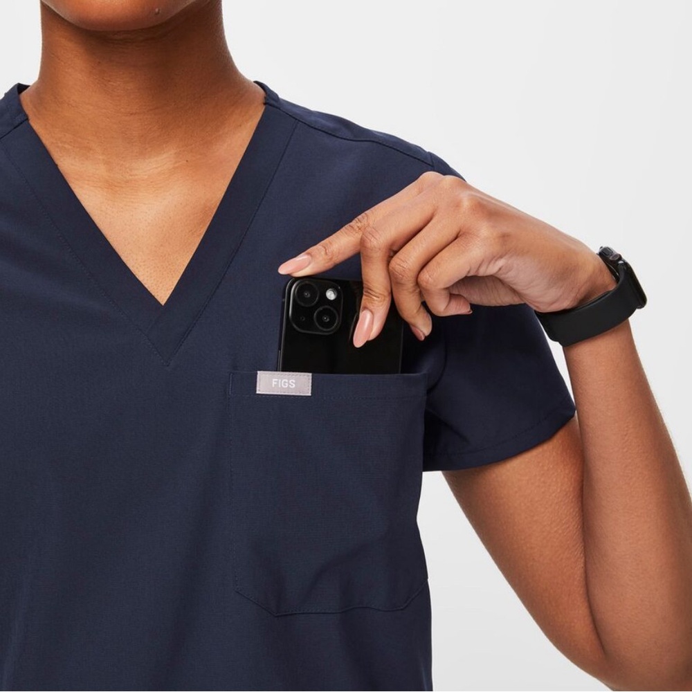 Figs Navy Catarina FREEx One-Pocket Scrub Top
